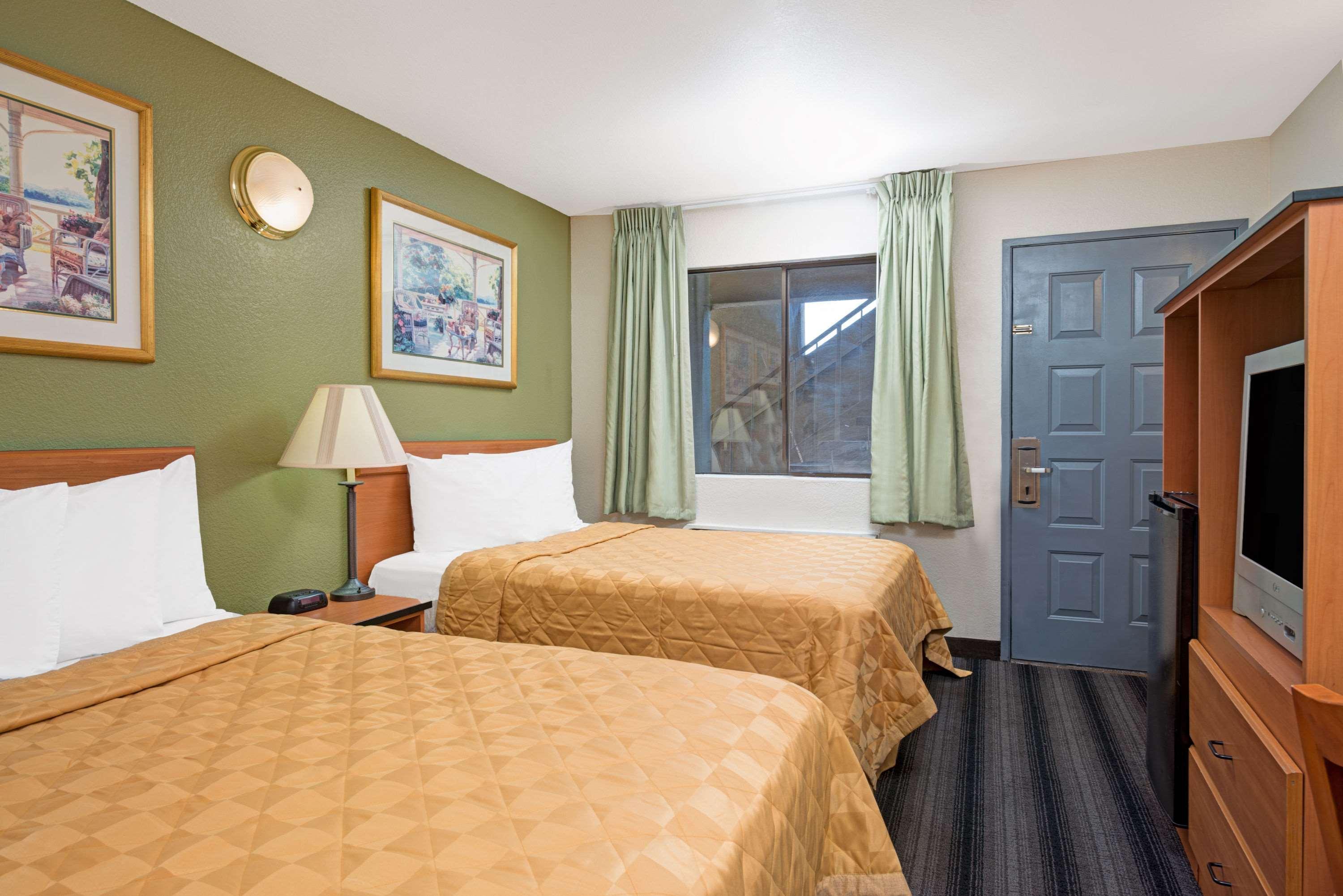 Travelodge Sacramento/Rancho Cordova Extérieur photo
